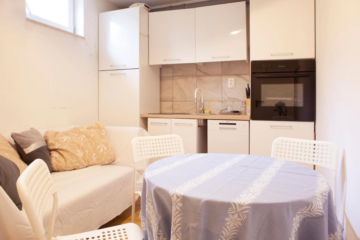 Peachy House Apartment Rijeka Bagian luar foto