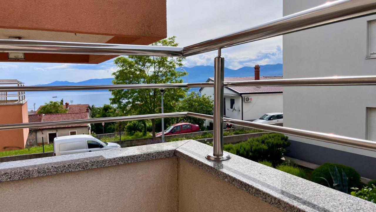 Peachy House Apartment Rijeka Bagian luar foto