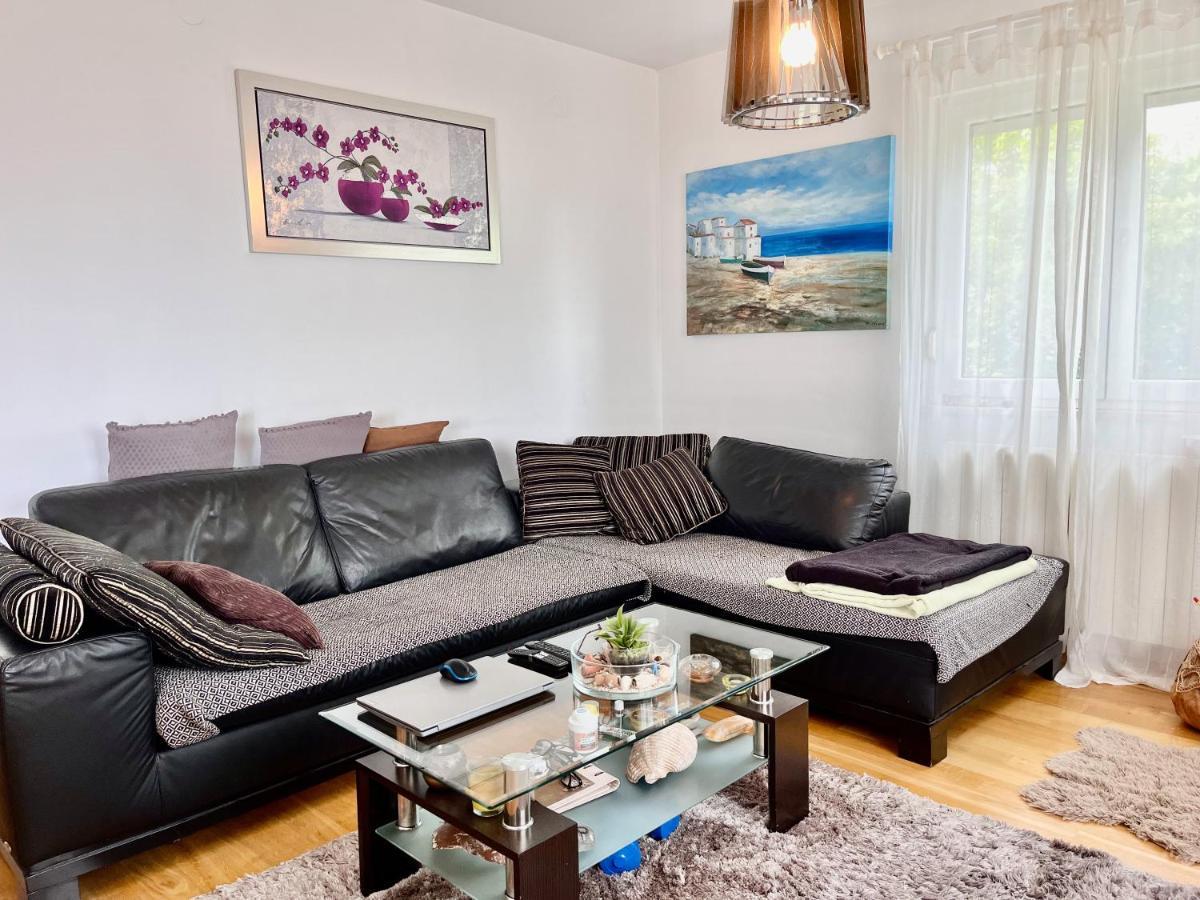 Peachy House Apartment Rijeka Bagian luar foto