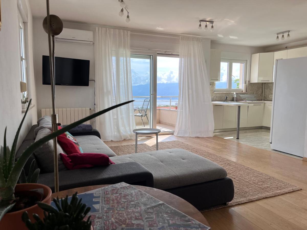 Peachy House Apartment Rijeka Bagian luar foto